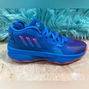 Adidas (GS) adidas Dame 8 J
'Battle Of The Bubble'